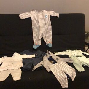 Newborn baby clothing bundle